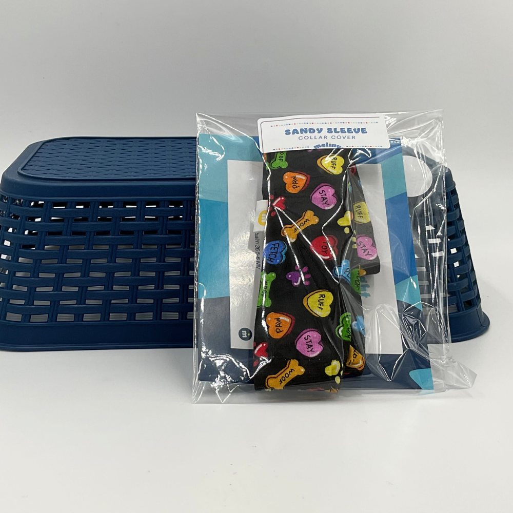 MelinyLLC - Sandy Sleeve Furry Friends Collar Cover (BARKING HEARTS AND BONES)