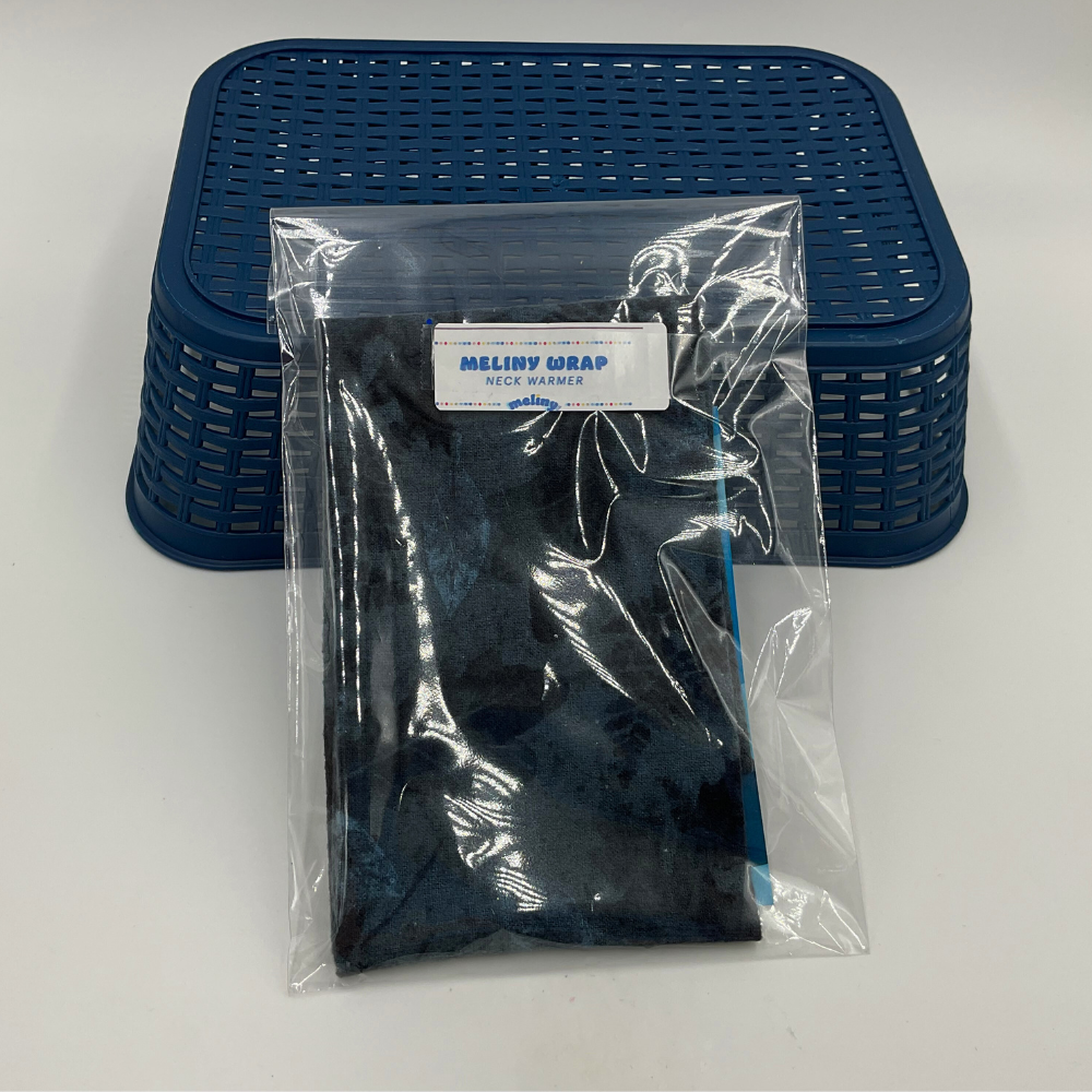 MelinyLLC Meliny Wrap™ - Soft Flannel (BLUE LEAVES)